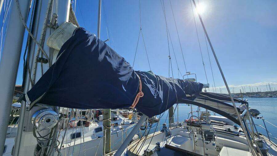 42ft Endeavour Yacht For Sale