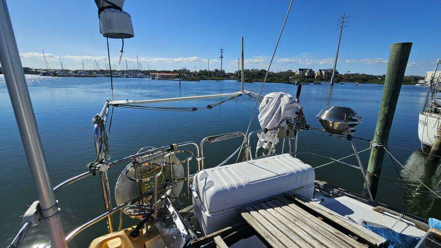 42ft Endeavour Yacht For Sale