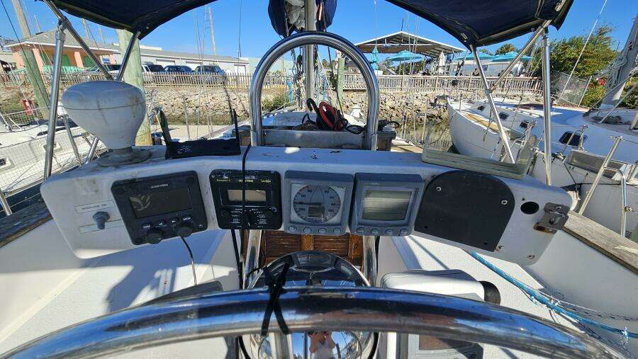 42ft Endeavour Yacht For Sale