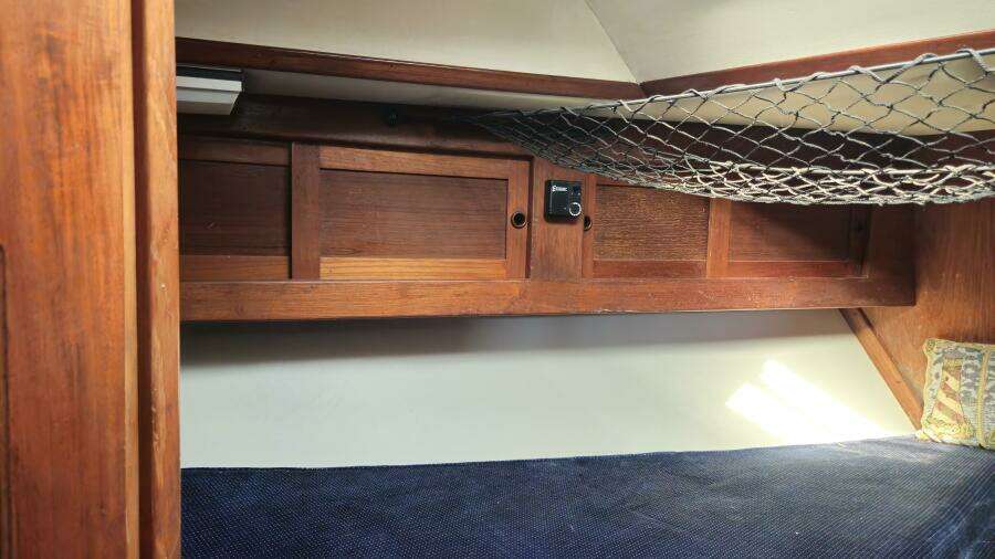 42ft Endeavour Yacht For Sale