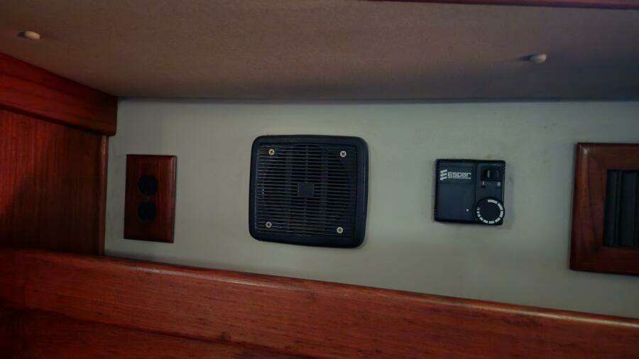 42ft Endeavour Yacht For Sale