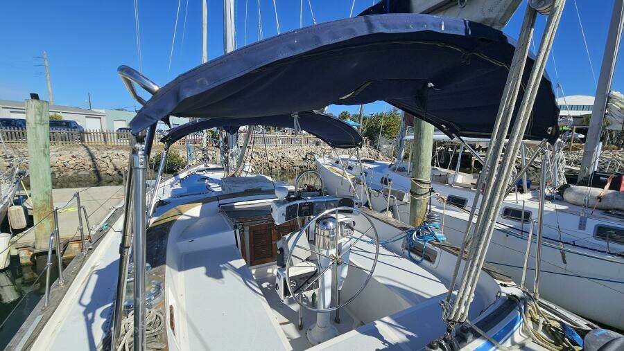42ft Endeavour Yacht For Sale