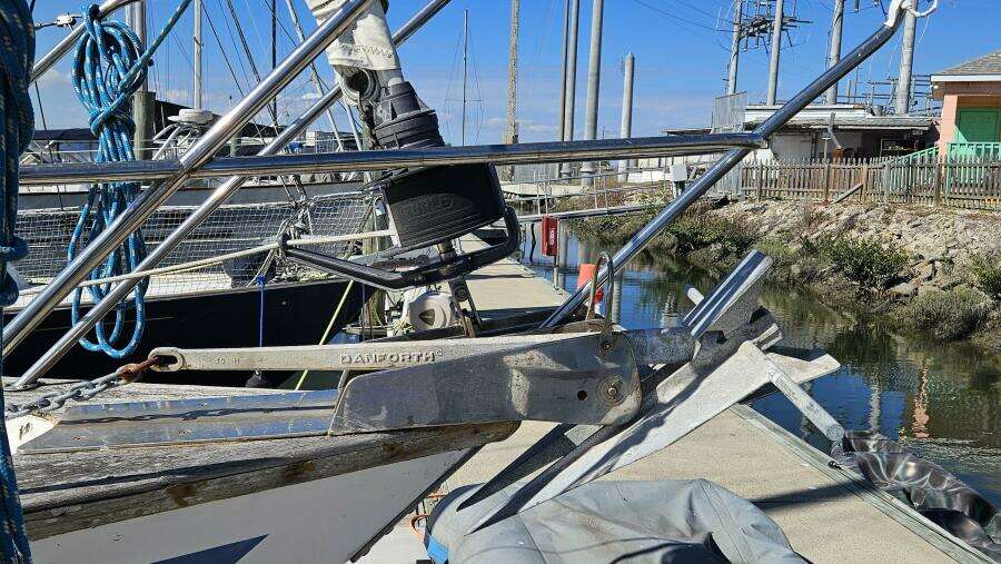 42ft Endeavour Yacht For Sale