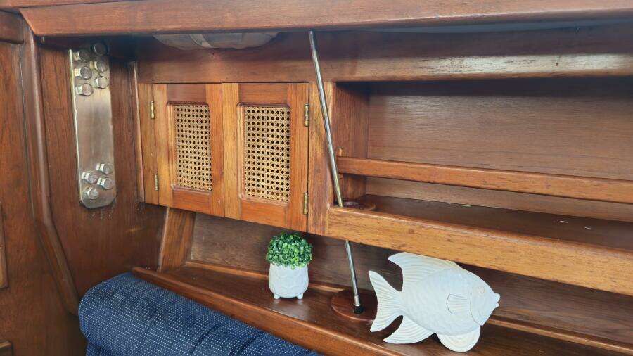 42ft Endeavour Yacht For Sale