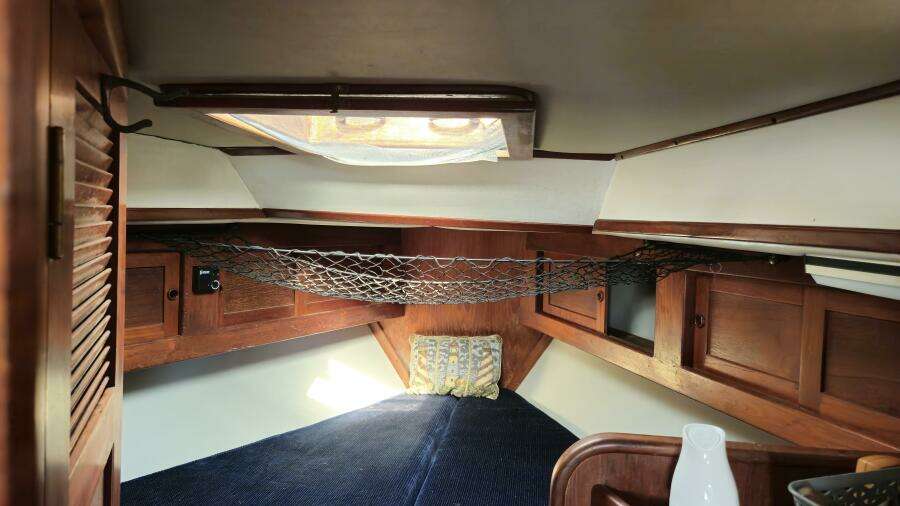 42ft Endeavour Yacht For Sale