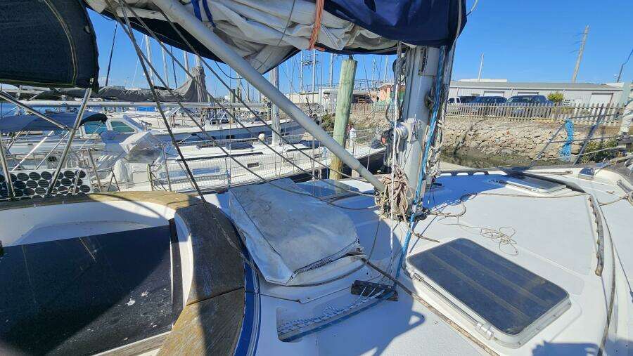 42ft Endeavour Yacht For Sale