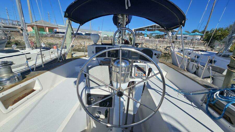 42ft Endeavour Yacht For Sale