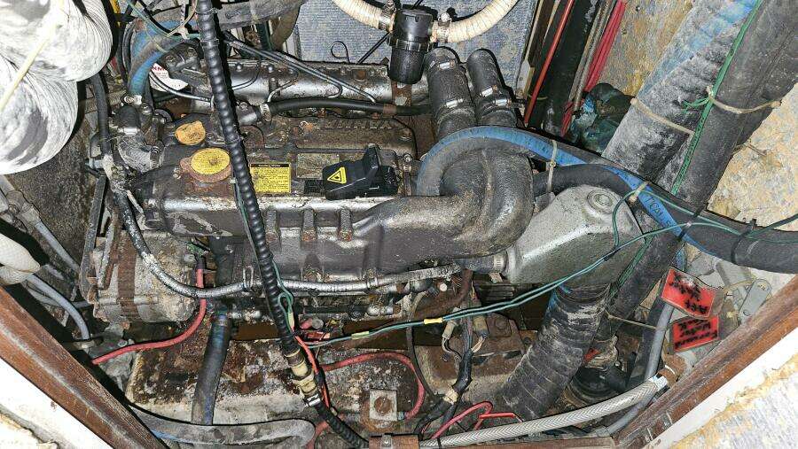 42ft Endeavour Yacht For Sale