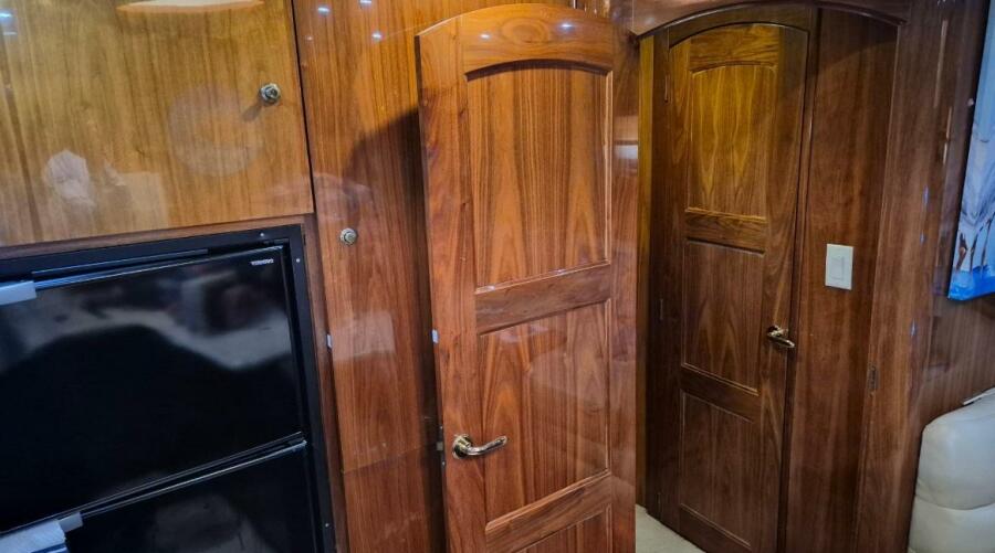 56' 2003 Navigator Californian Veneti