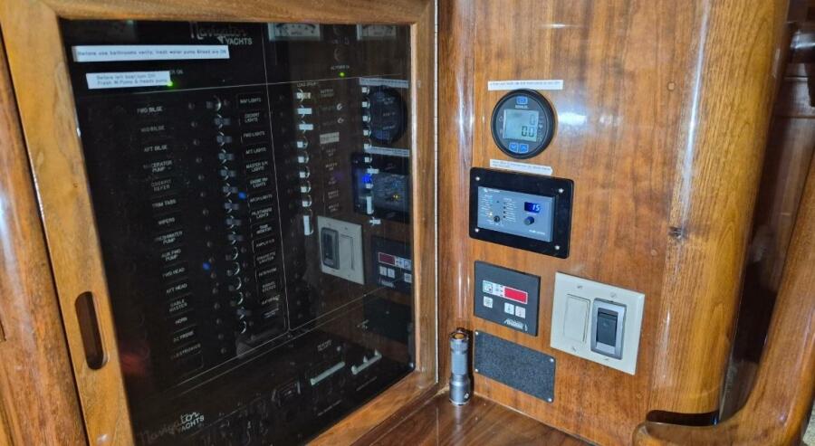 56' 2003 Navigator Californian Veneti