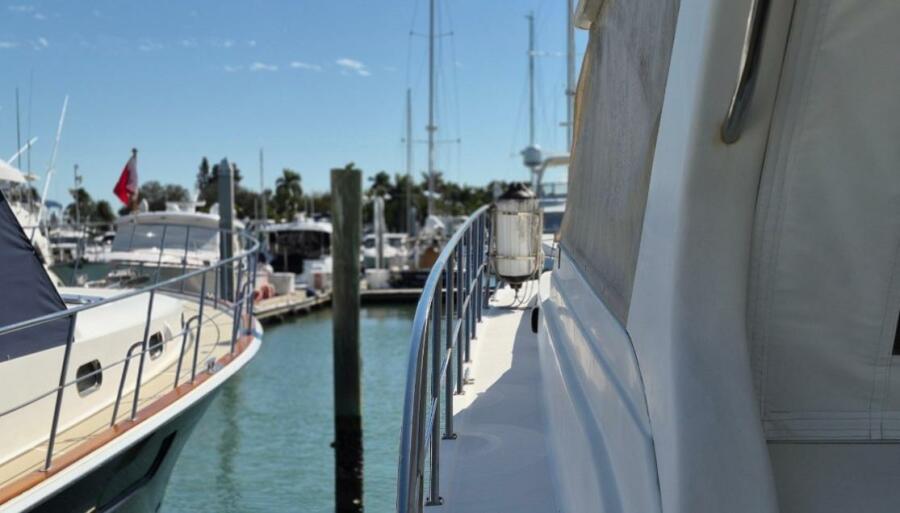 56' 2003 Navigator Californian Veneti