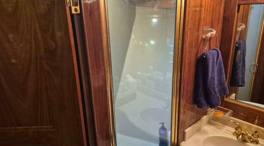 2003 Navigator Californian Veneti