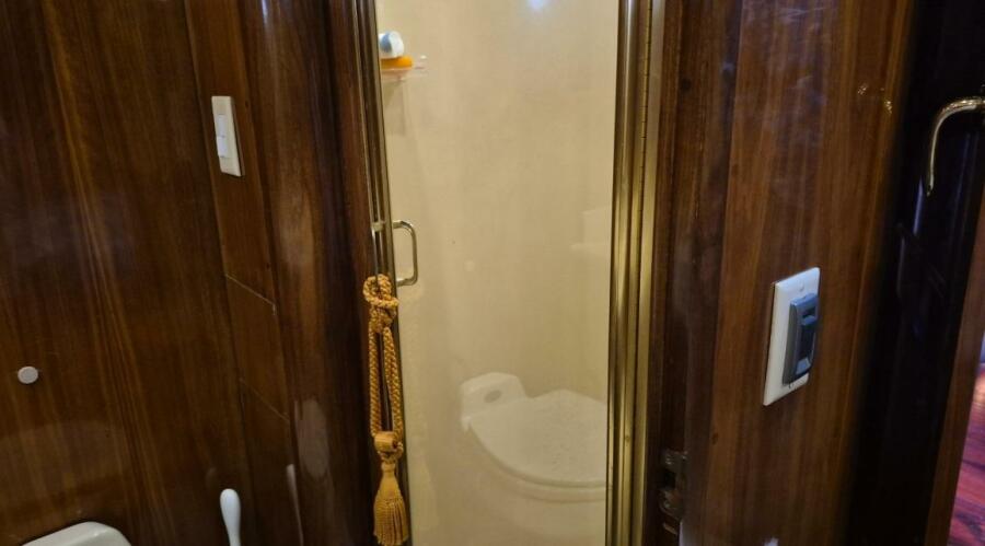 56' 2003 Navigator Californian Veneti