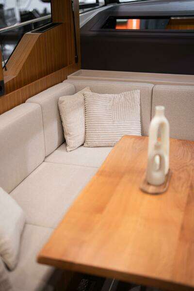 42ft Greenline Yacht For Sale