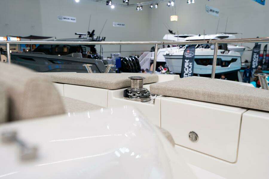 42ft Greenline Yacht For Sale