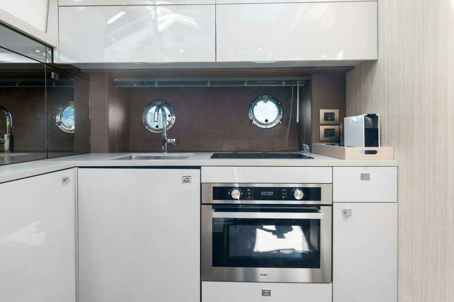 45ft Cranchi Yacht For Sale