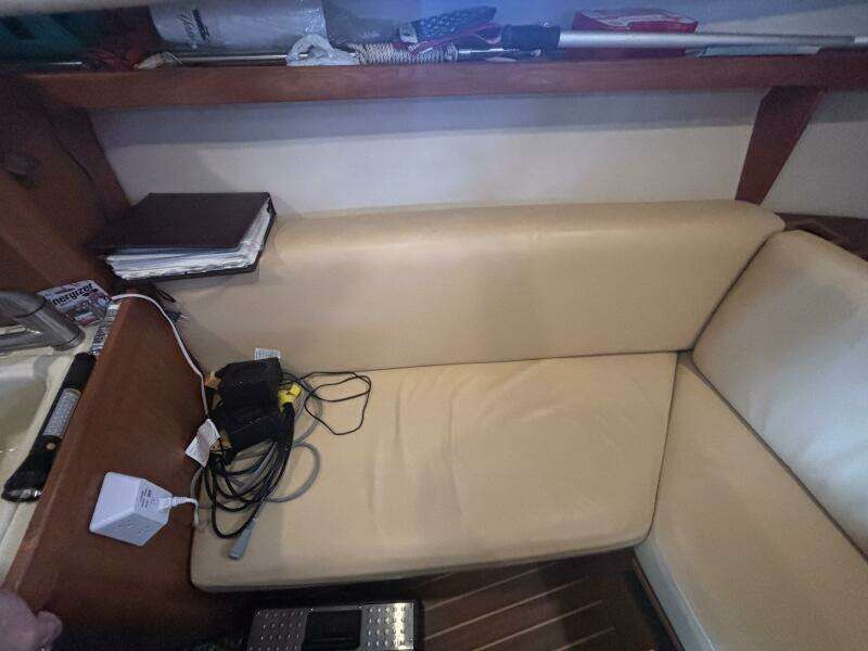 Veritas 30ft Mainship Yacht For Sale