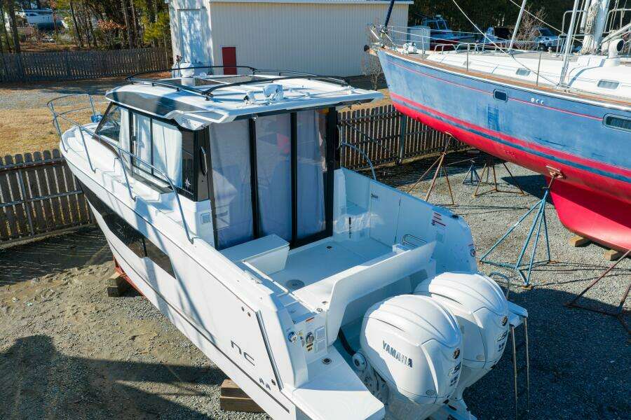 30ft Jeanneau Yacht For Sale