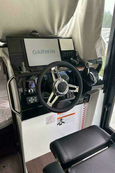 30ft Jeanneau Yacht For Sale