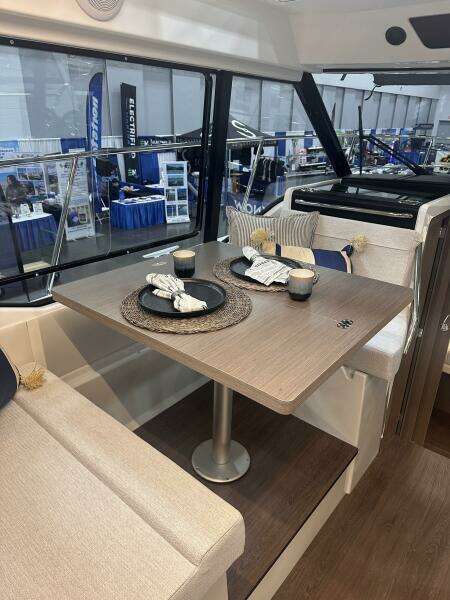 30ft Jeanneau Yacht For Sale