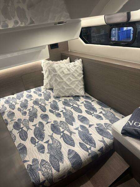 30ft Jeanneau Yacht For Sale