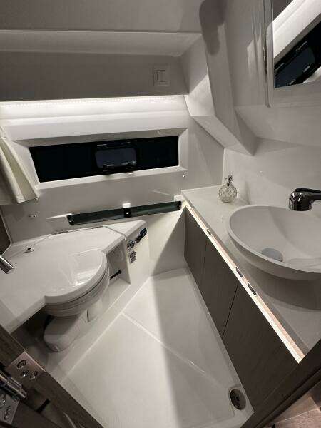 30ft Jeanneau Yacht For Sale