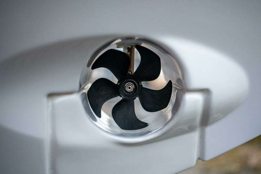 30ft Jeanneau Yacht For Sale