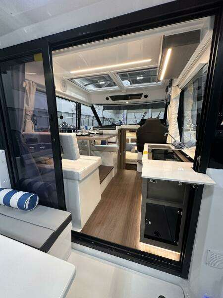 30ft Jeanneau Yacht For Sale