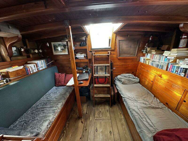 Briney Bug 34ft Custom Yacht For Sale