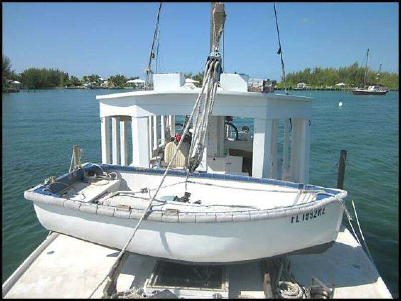 Briney Bug 34ft Custom Yacht For Sale