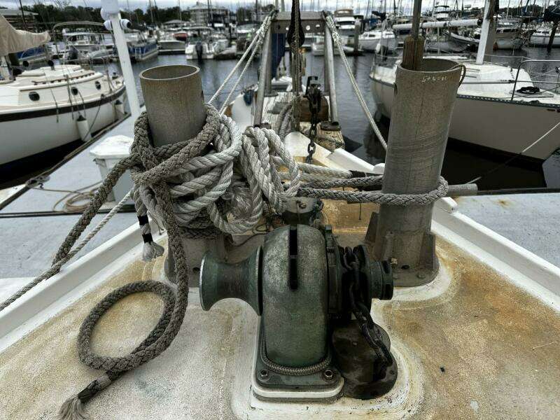 Briney Bug 34ft Custom Yacht For Sale