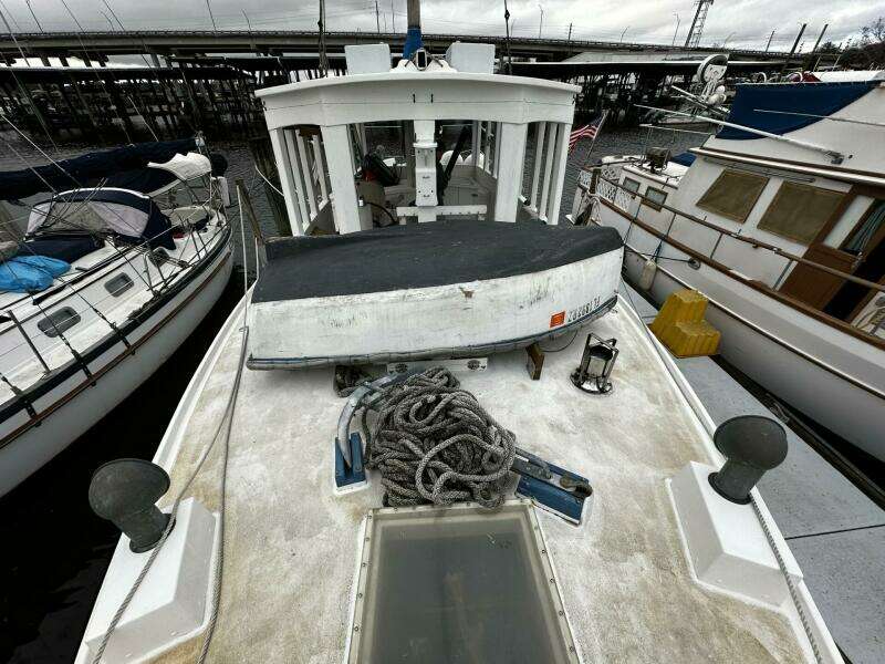 Briney Bug 34ft Custom Yacht For Sale