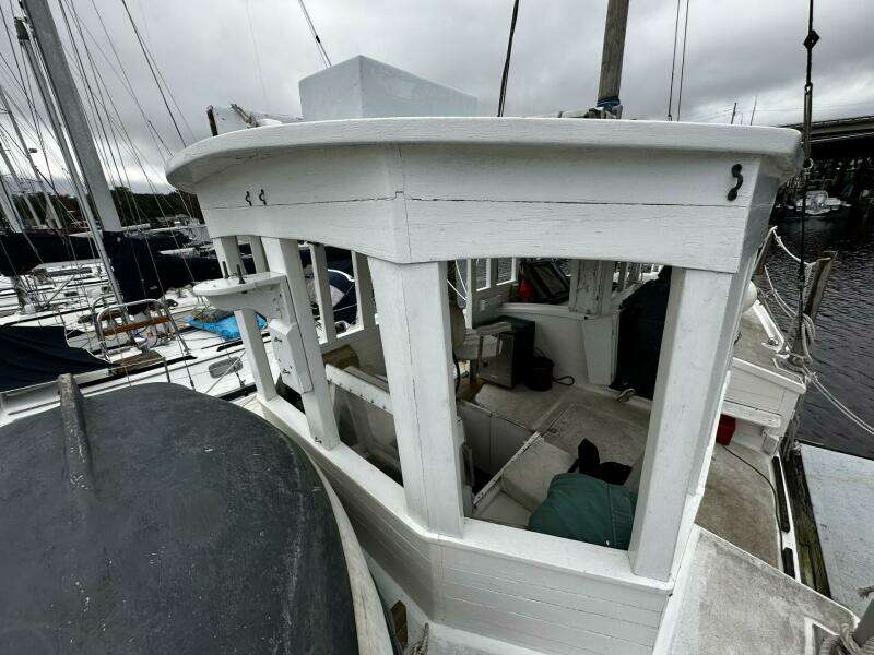 Briney Bug 34ft Custom Yacht For Sale