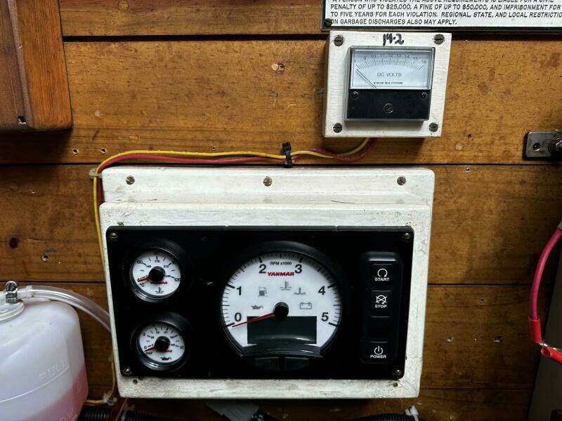 Briney Bug 34ft Custom Yacht For Sale