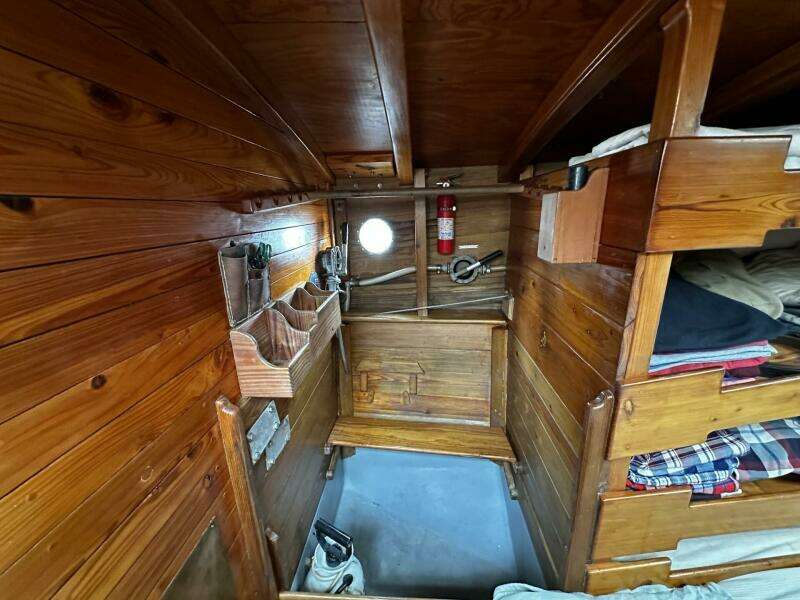 Briney Bug 34ft Custom Yacht For Sale