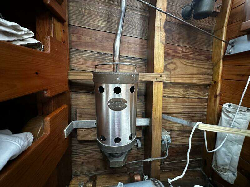 Briney Bug 34ft Custom Yacht For Sale