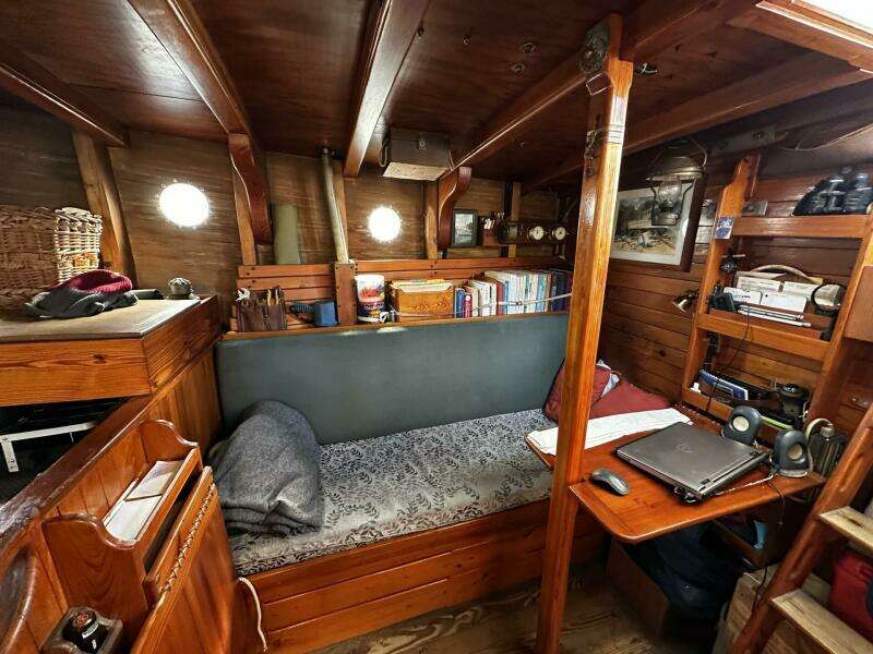 Briney Bug 34ft Custom Yacht For Sale