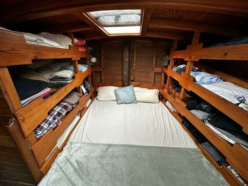 Briney Bug 34ft Custom Yacht For Sale