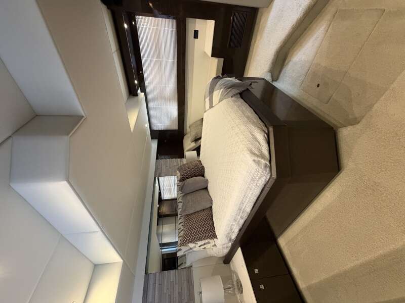 50ft Cruisers Yachts Yacht For Sale