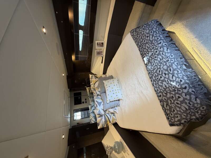 50ft Cruisers Yachts Yacht For Sale