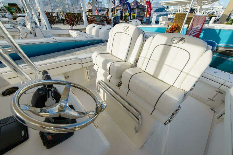 26ft Jupiter Yacht For Sale