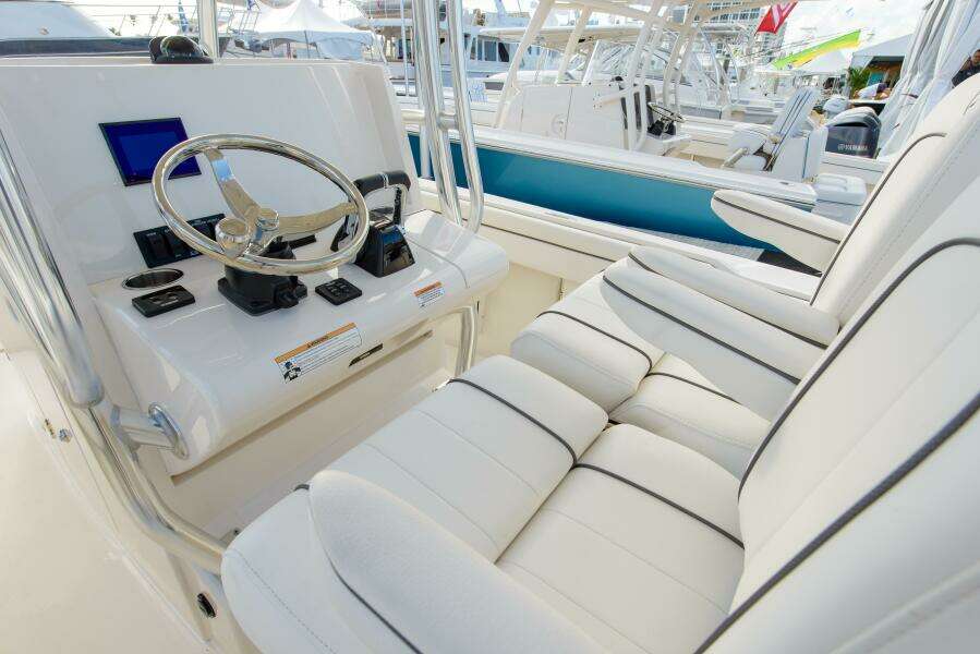 26ft Jupiter Yacht For Sale
