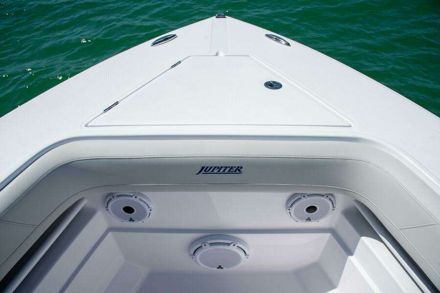 30ft Jupiter Yacht For Sale