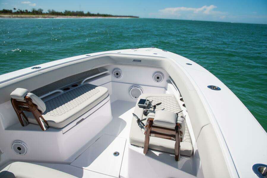 30ft Jupiter Yacht For Sale