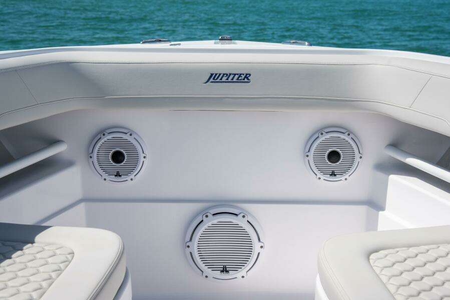 30ft Jupiter Yacht For Sale