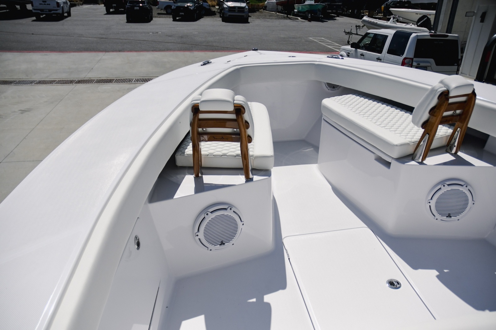 32ft Jupiter Yacht For Sale
