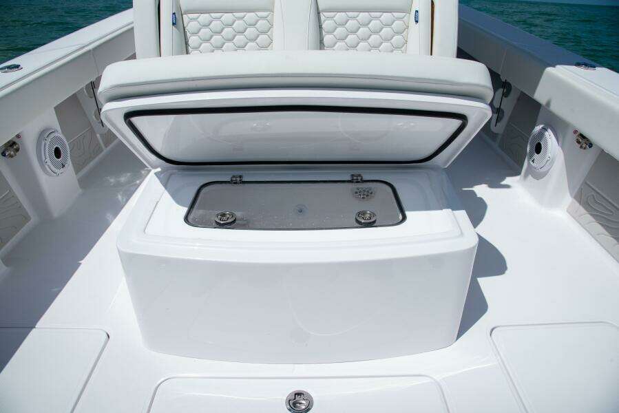 32ft Jupiter Yacht For Sale