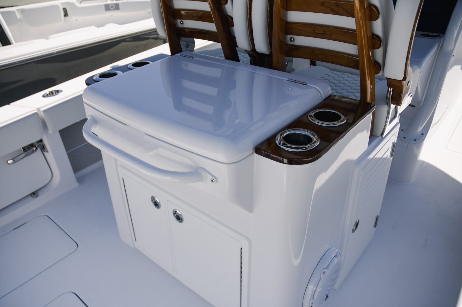 32ft Jupiter Yacht For Sale