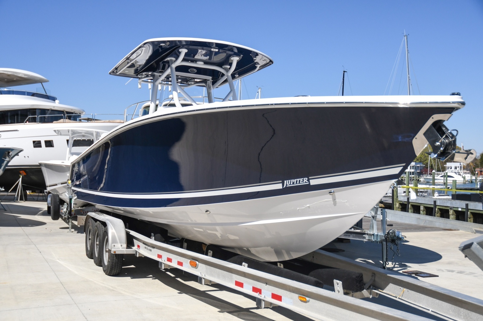 32ft Jupiter Yacht For Sale