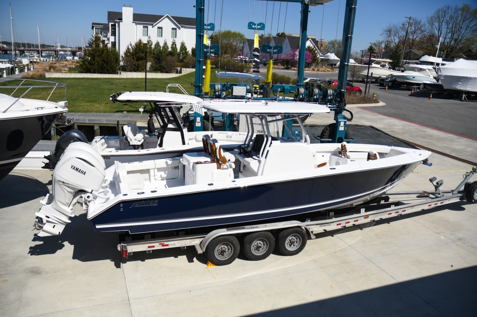 32ft Jupiter Yacht For Sale